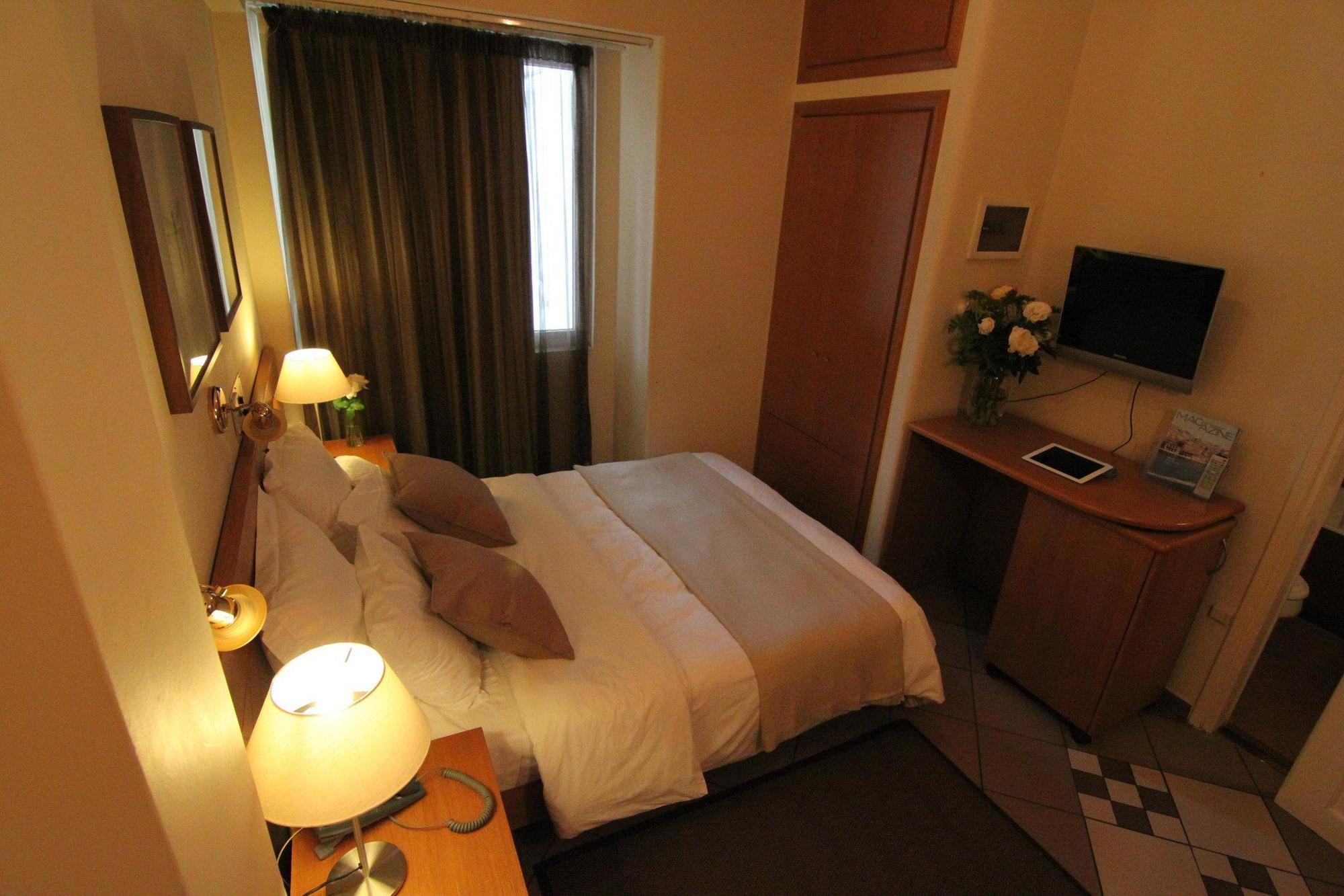 Achillion Hotel Athen Exterior foto