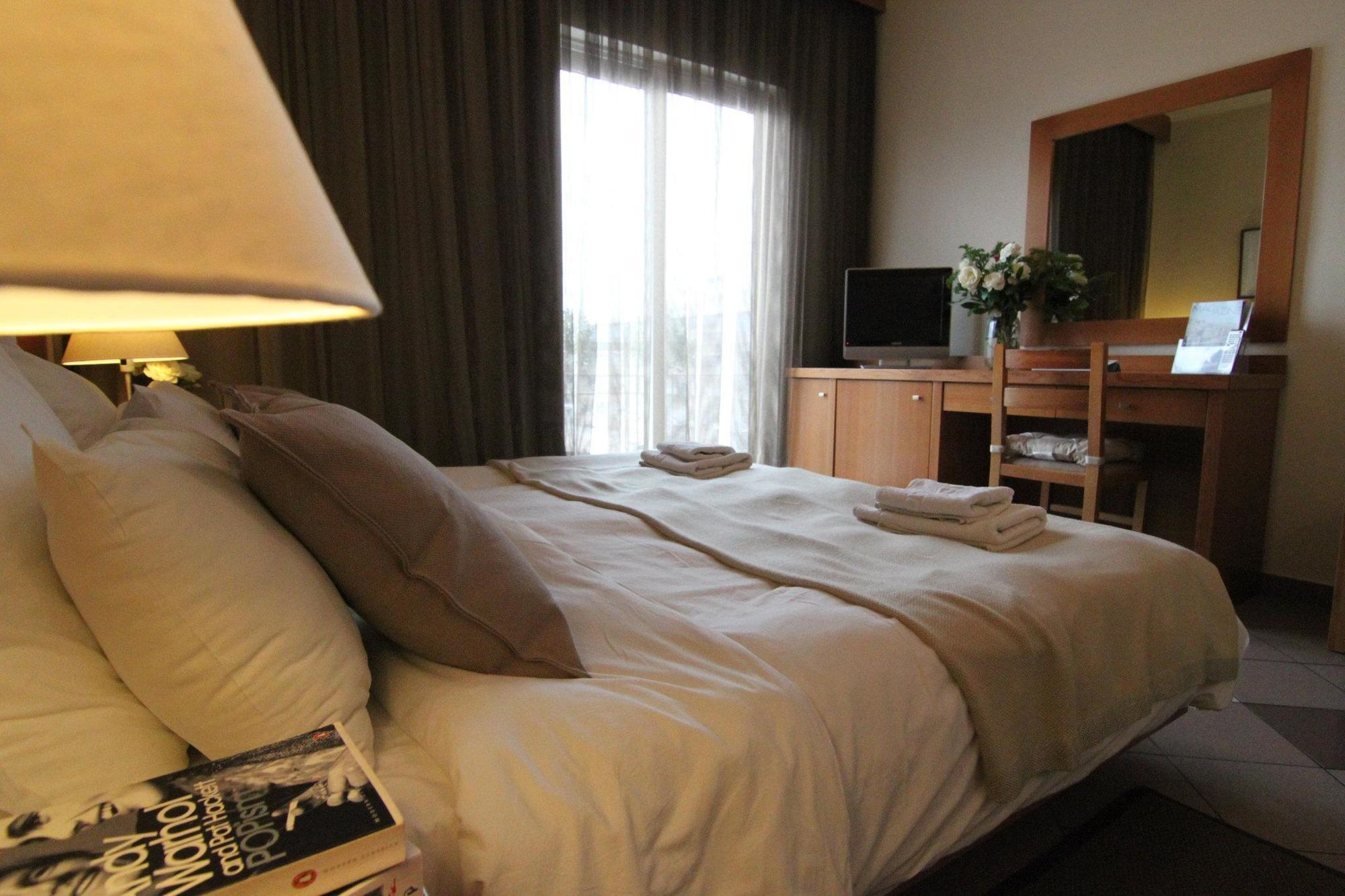 Achillion Hotel Athen Exterior foto